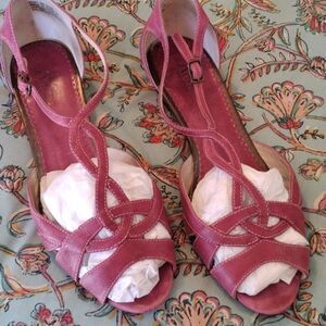 Clarks Artisan Sandals